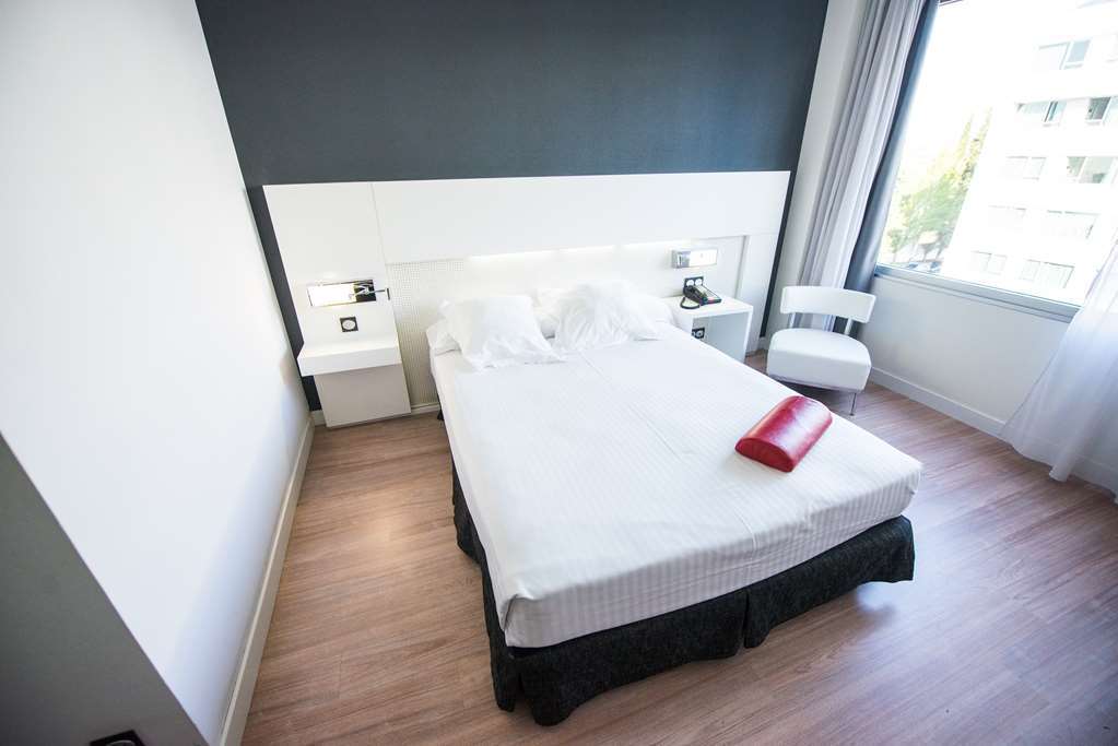 Axor Feria 4*